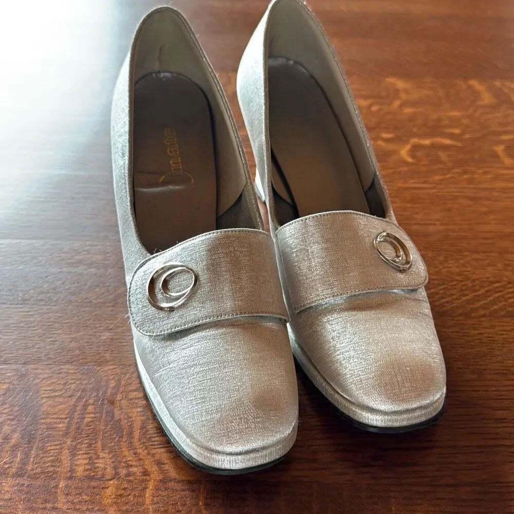 Vintage 60’s 70’s Metallic Silver Platform Heels‎ Size 8